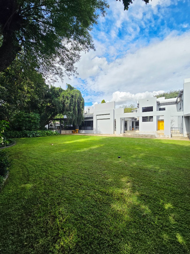 6 Bedroom Property for Sale in Wilkoppies North West